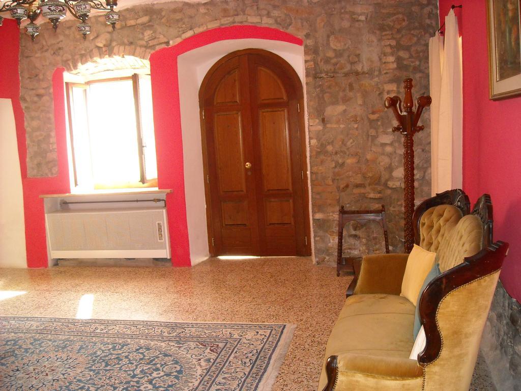 Corte Bezzetti Bed & Breakfast *
